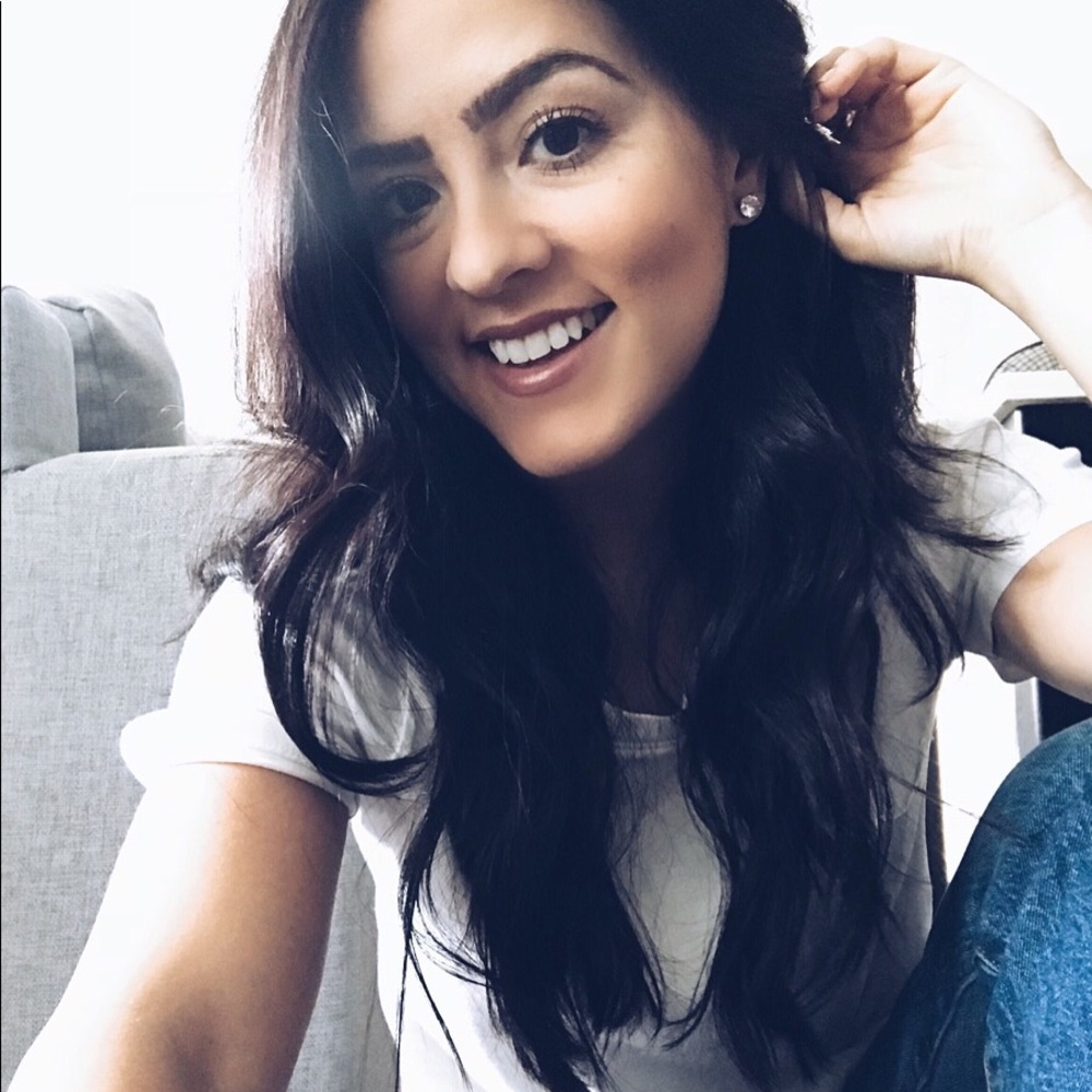 Meet Your Posher, Maria! - Picture 4 of 4